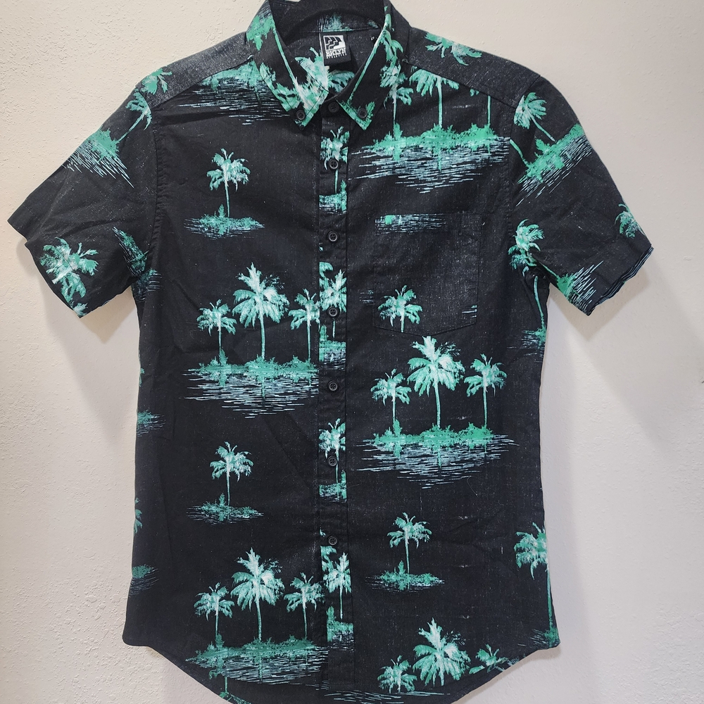 Brooklyn Athletics Black and Green Palm Tree Print Men's Shirt Size Small.